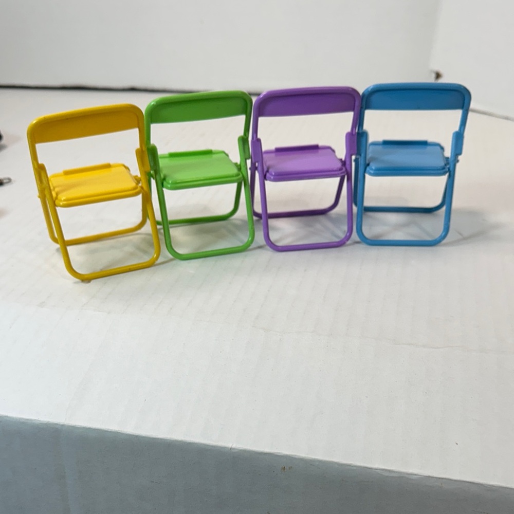Colorful Phone Holder Clips Set - Picture 2 of 5